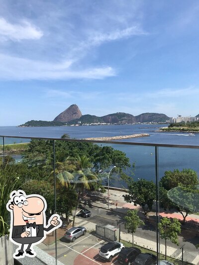Veja imagens do exterior do Orla 21