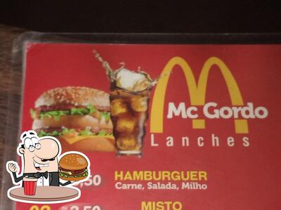 Delicie-se com um hambúrguer no MC GORDO LANHES