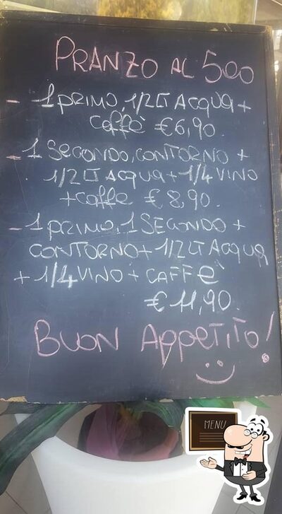 Prova le specialità indicate nel menu sulla lavagna