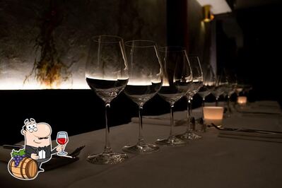 Le vin est l'une des boissons préférées des adultes