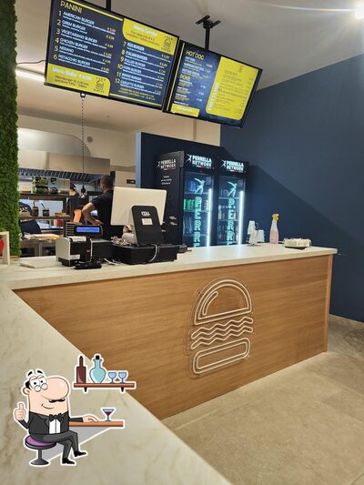 Gli interni di Grem Burger...hamburgeria italiana