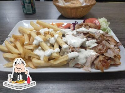 Essayez des pommes frites avec de nombreuses sauces
