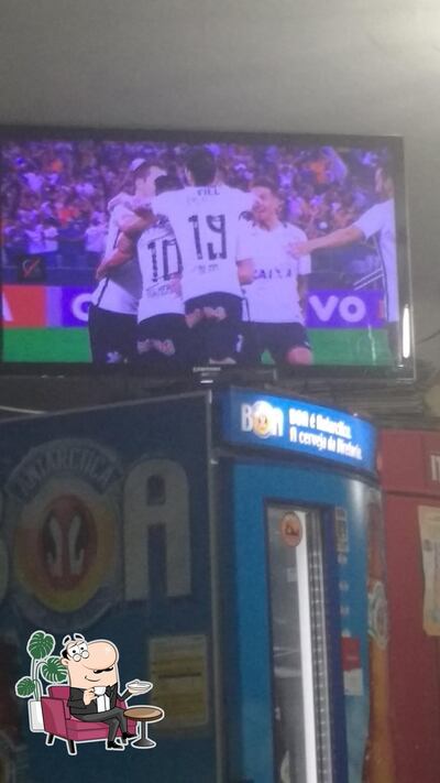 Veja imagens do interior do bar do pica pau