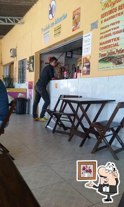 Veja imagens do interior do Régis Cozinha e Bar
