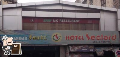 Check out how Sealord Restaurant looks outside