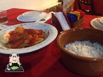 Platos en Calígula