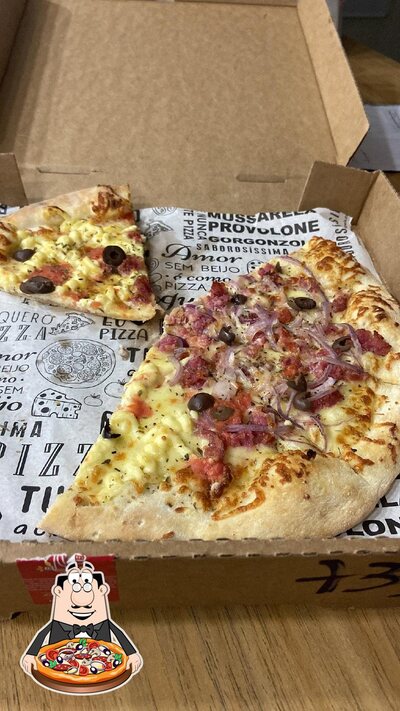 No AT HOME PIZZARIA - ITAJAÍ, você pode conseguir pizza