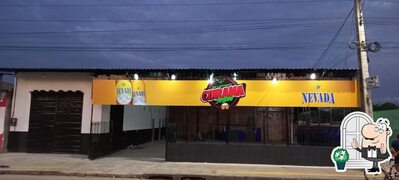 Você pode espairecer no na área externa do Curana show