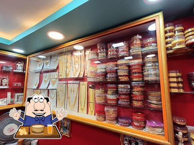 Food at Adarsh Bakery