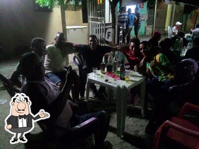 O interior do Bar do Canal