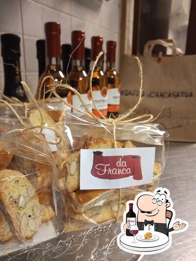 Prenditi un bicchiere di vino al ristorante Trattoria da Franca