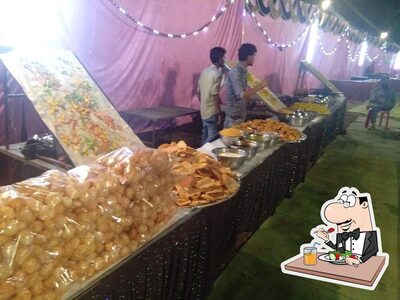 Food at Thakur Chat Bhandar