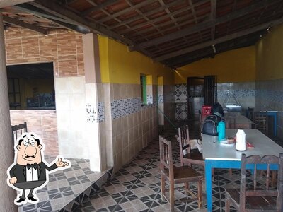 O interior do Restaurante Frango Assado