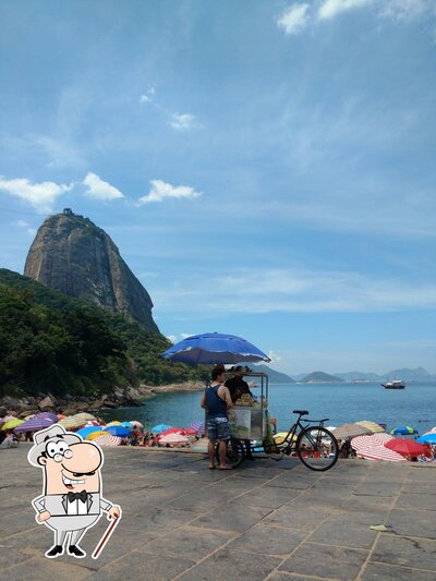 Desfrute da vista do exterior bar do pica pau