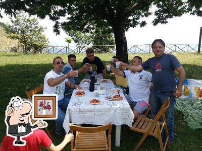 Découvrez l'intérieur de Pizzeria Lo Spuntino da Elio