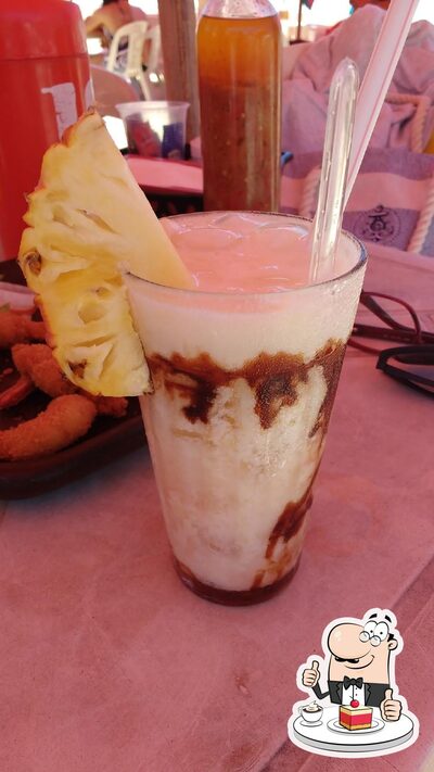 Não esqueça de experimentar uma sobremesa no Barraca do Pedro Beach bar