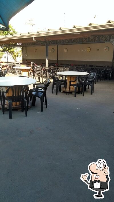 Veja imagens do interior do Braseiro Grill