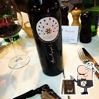 Puoi ordinare un drink dal menu