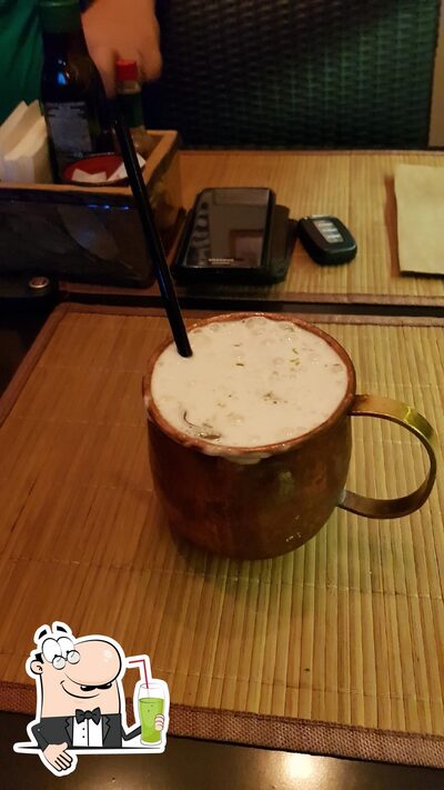 Desfrute de uma bebida no Bar e Restaurante Dom Cabral