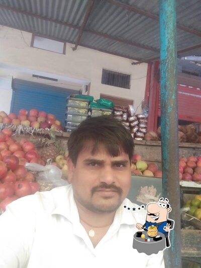 Food at AMAN JIYAN MP FAST FOOD CENTER