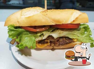 Peça um dos hambúrgueres disponíveis no HD Burger