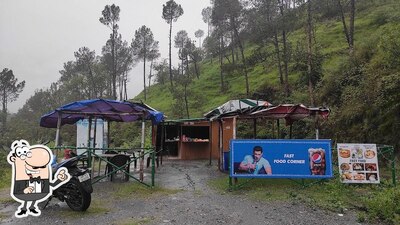 The exterior of Sonu Food Point
