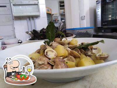 Goditi i sapori della cucina di mare al ristorante Al Brigantino