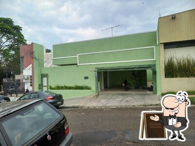a área exterior é uma característica importante do Bar da Loira