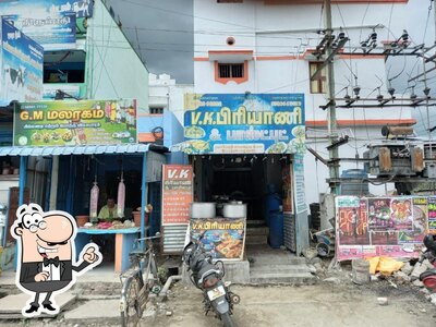 You can get some fresh air at the outside area of VK Briyani