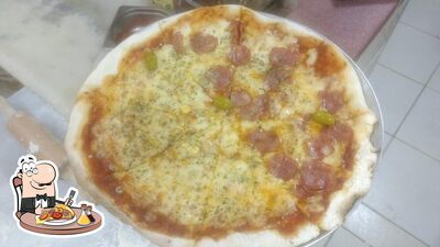 No Canoa Pizza, você pode degustar pizza