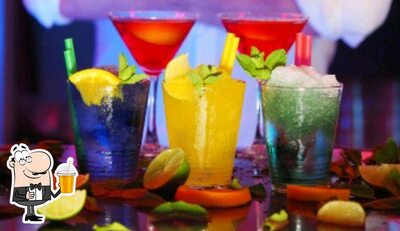 Você pode desfrutar de uma bebida do menu