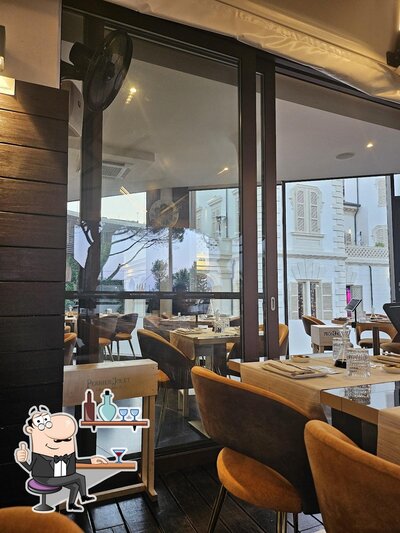 Dai un'occhiata agli interni di Ristorante Okinawa