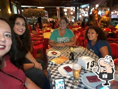 Veja imagens do interior do Santo Bar