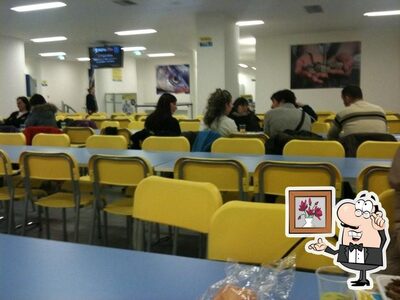 Siediti a un tavolo di Ristorante Pesce Azzurro