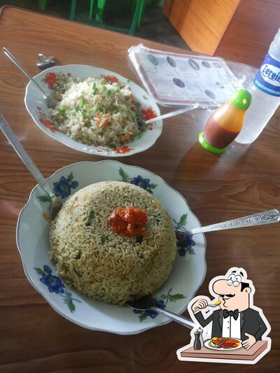 Meals at Tomthil Fastfood Restaurant