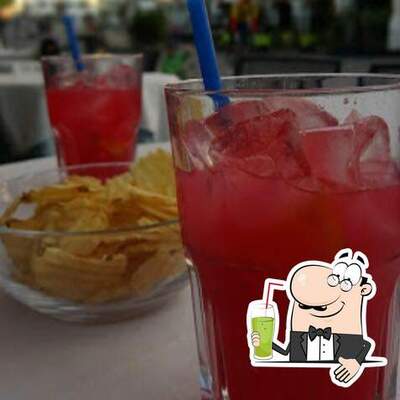 Bar Incontro serve un'ampia varietà di drink