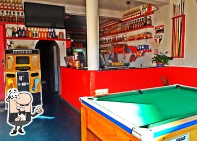 O interior do Bar do Bigode