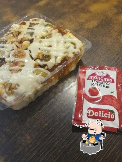 Food at Monginis Cake Shop