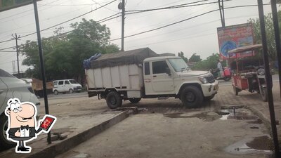 Check out how Burger bucket looks outside