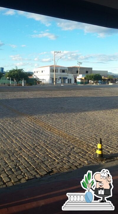 Você pode espairecer no na área externa do Churrascaria e lanchonete beira do rio