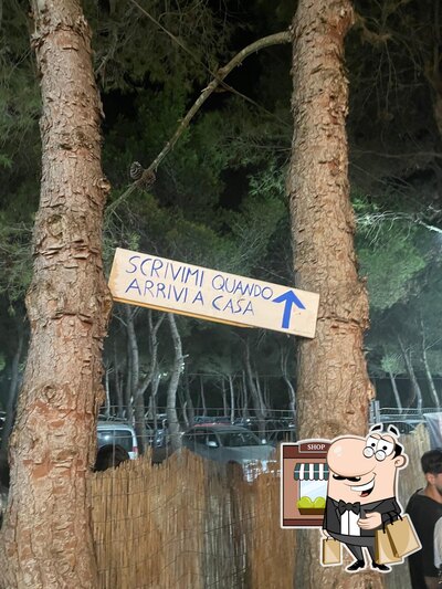 Goditi la vista dagli esterni di TeePee Apulian Bar