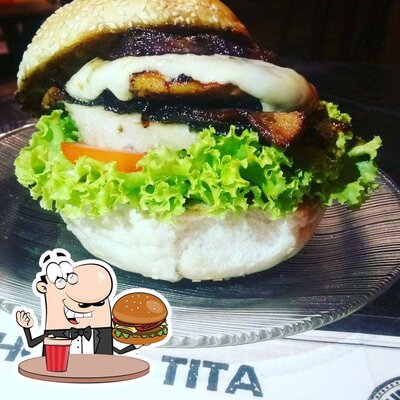 Deguste um dos hambúrgueres servidos no TITA