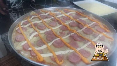 Peça diversos estilos de pizza