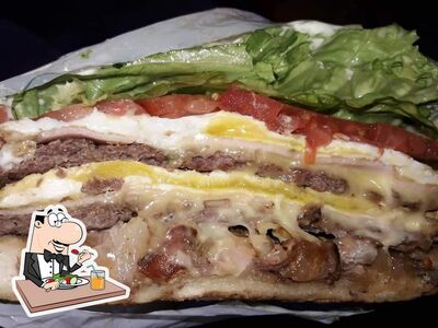 Platos en Sherek Lanches