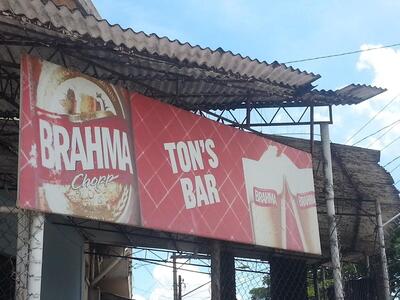 Aqui está a publicidade do Ton's Bar