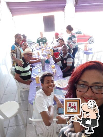 Veja imagens do interior do Rainha restaurante e Lanchonete