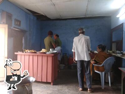 The interior of Ganesh Tiffin Center(Panthulugari Hotel)