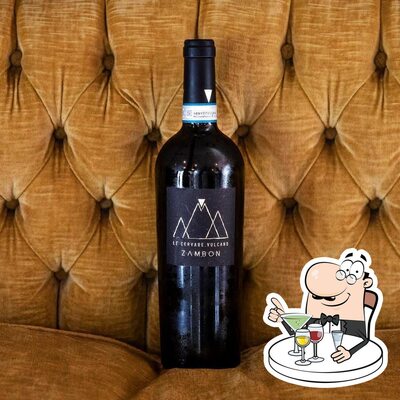 Barba e Mostaci serve alcolici