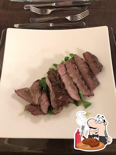 Pasti a base di carne vengono proposti al ristorante Ristorante Noha