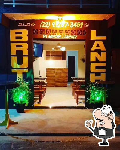 Veja imagens do interior do Brutuss_lanches